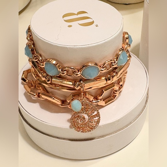 Bomb Party Jewelry - Rose Gold Bracelet Set with Light Blue Stones and Charm